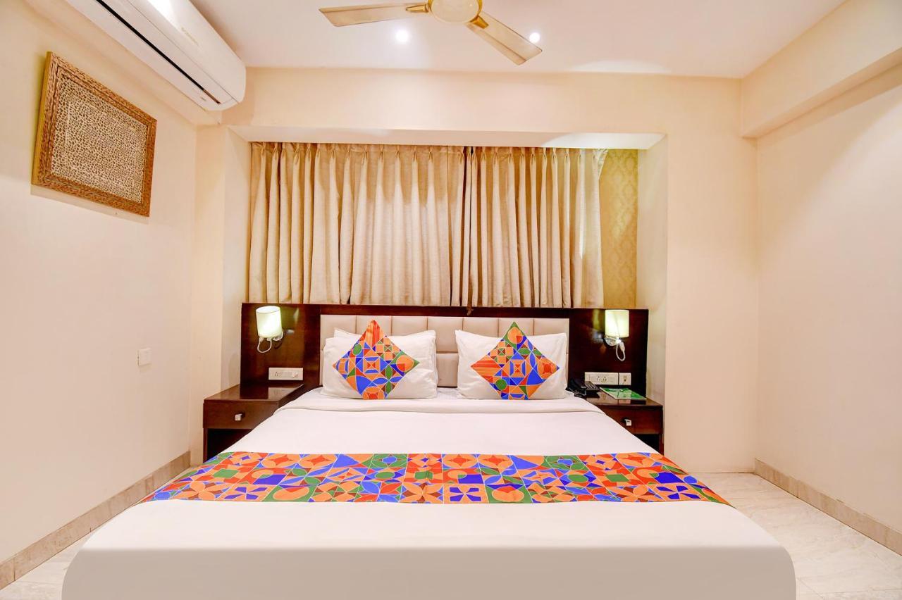 Hotel Radiant Kolkata Exterior photo